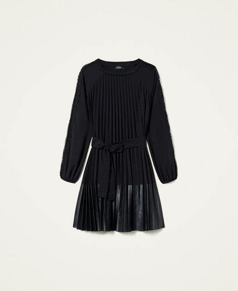 ⚡Abito in crêpe de Chine plissé con pizzo
