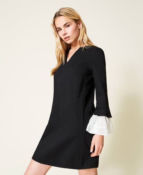 ⚡Abito bicolore con volant