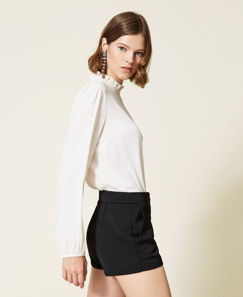 Shorts in raso di misto lana