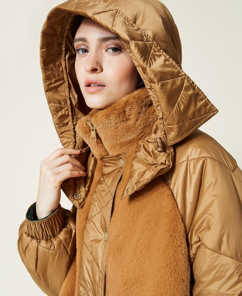 Piumino trapuntato con inserti