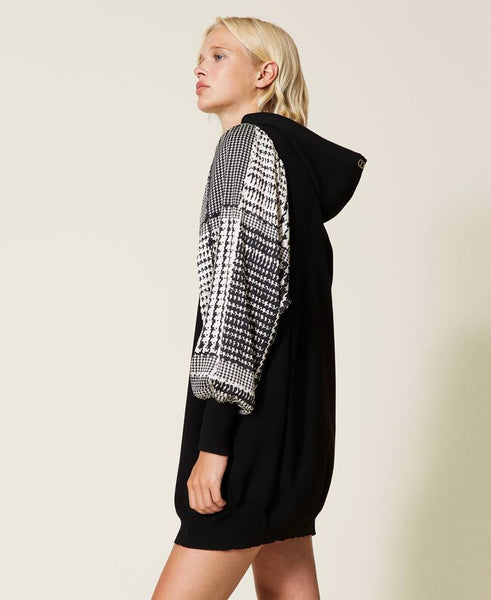 ⚡Abito in maglia con maniche in twill