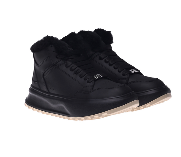 Sneaker in pelle nera