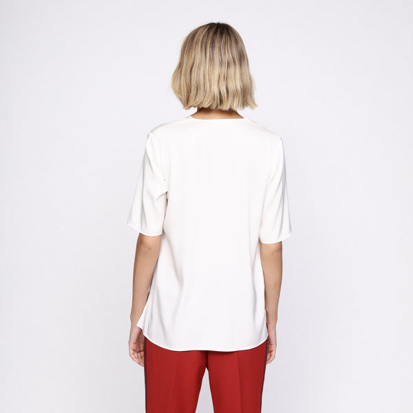 BOSS - Blusa Ivala - regular fit - scollo a V - seta - bianco