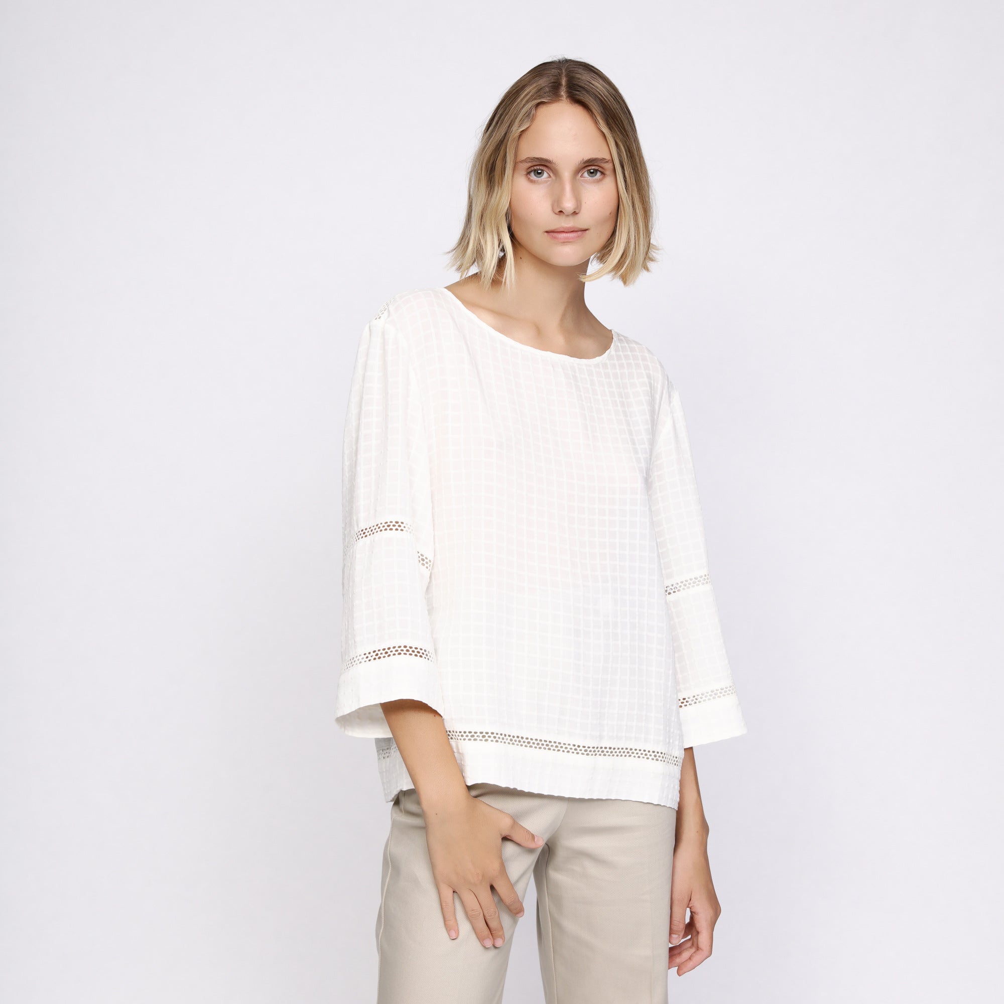BOSS - blusa Ellui - tailored fit e regular fit - bianco