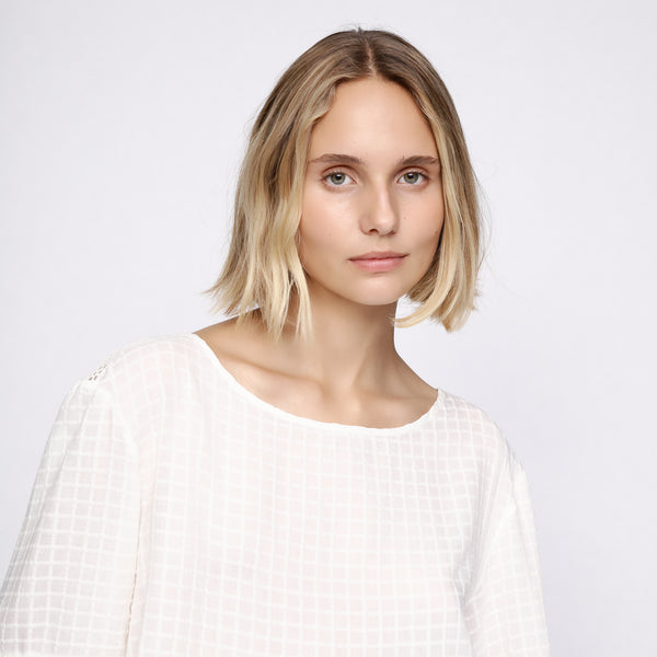 BOSS - blusa Ellui - tailored fit e regular fit - bianco