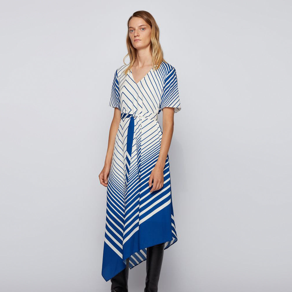BOSS - Abito Divanka - regular fit - scollo a V - blu e crema