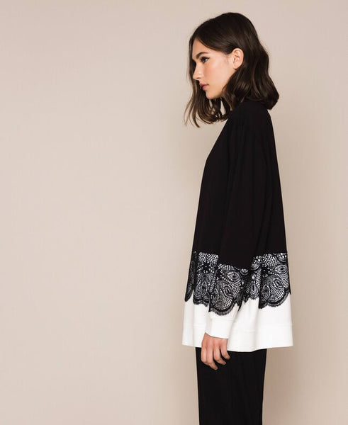 Blusa con pizzo macramè