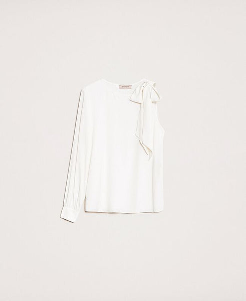 Blusa monospalla in misto seta