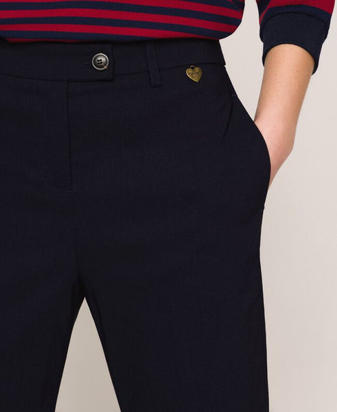 Pantaloni fitted con tasche
