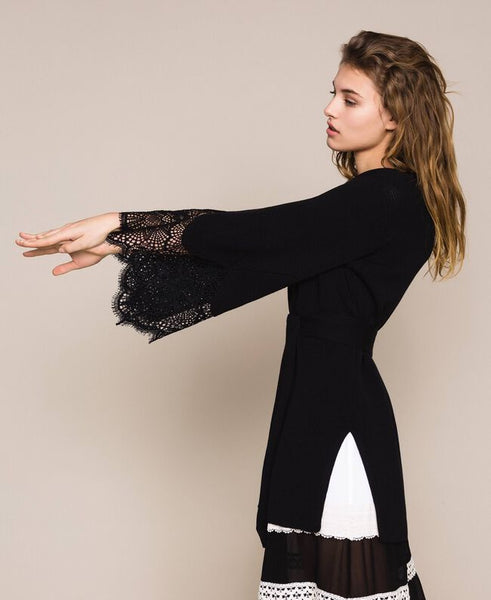 Maxi cardigan a costine con pizzo