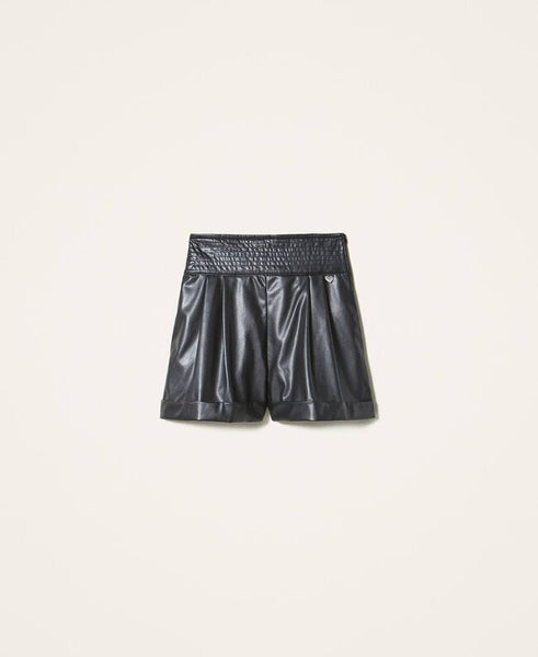 Shorts in similpelle a vita alta