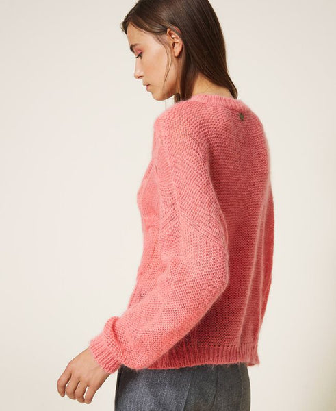 Maglia in mohair con trecce