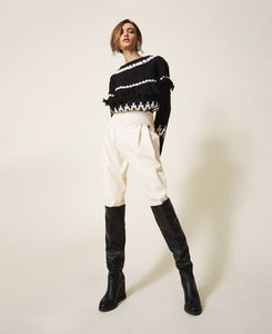 Maglia in lana e alpaca con frange