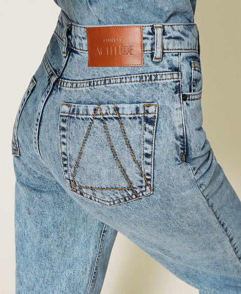 Jeans carrot a vita alta