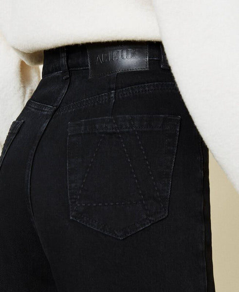 Jeans 'Diamond' con patch gioiello