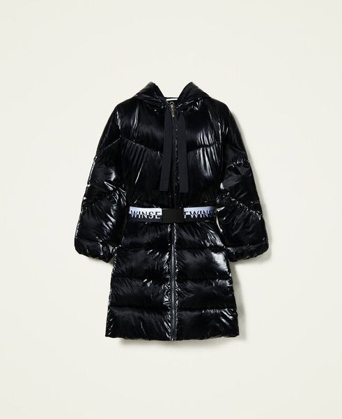 Piumino con cintura logata