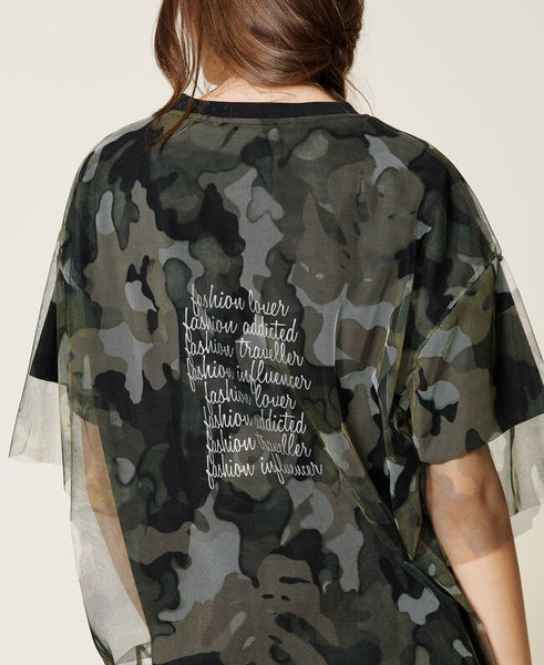 T-shirt con tulle e stampa camouflage