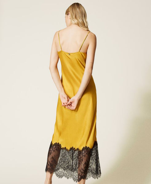 Sottoveste lunga in raso con pizzo