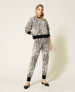 Maglia e pantaloni jacquard animalier