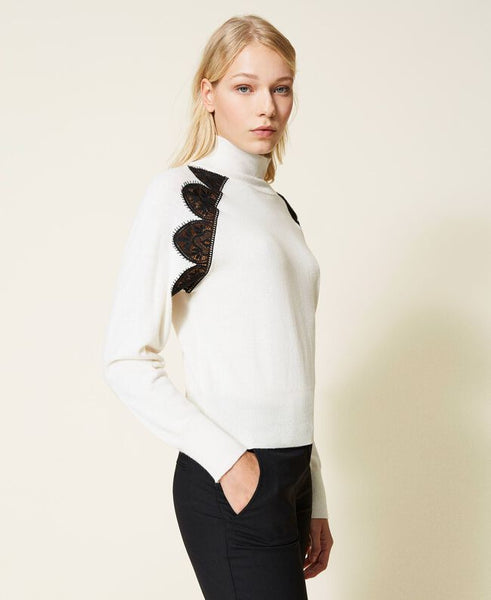 Maglia con pizzo macramè