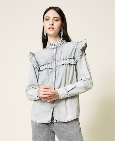 Camicia in jeans con volant