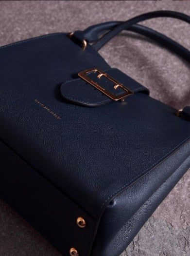 BORSA BUCKLE MEDIA